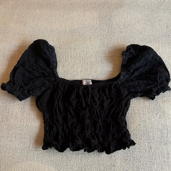 Black Puffed Sleeve Top - Picture 2 of 2